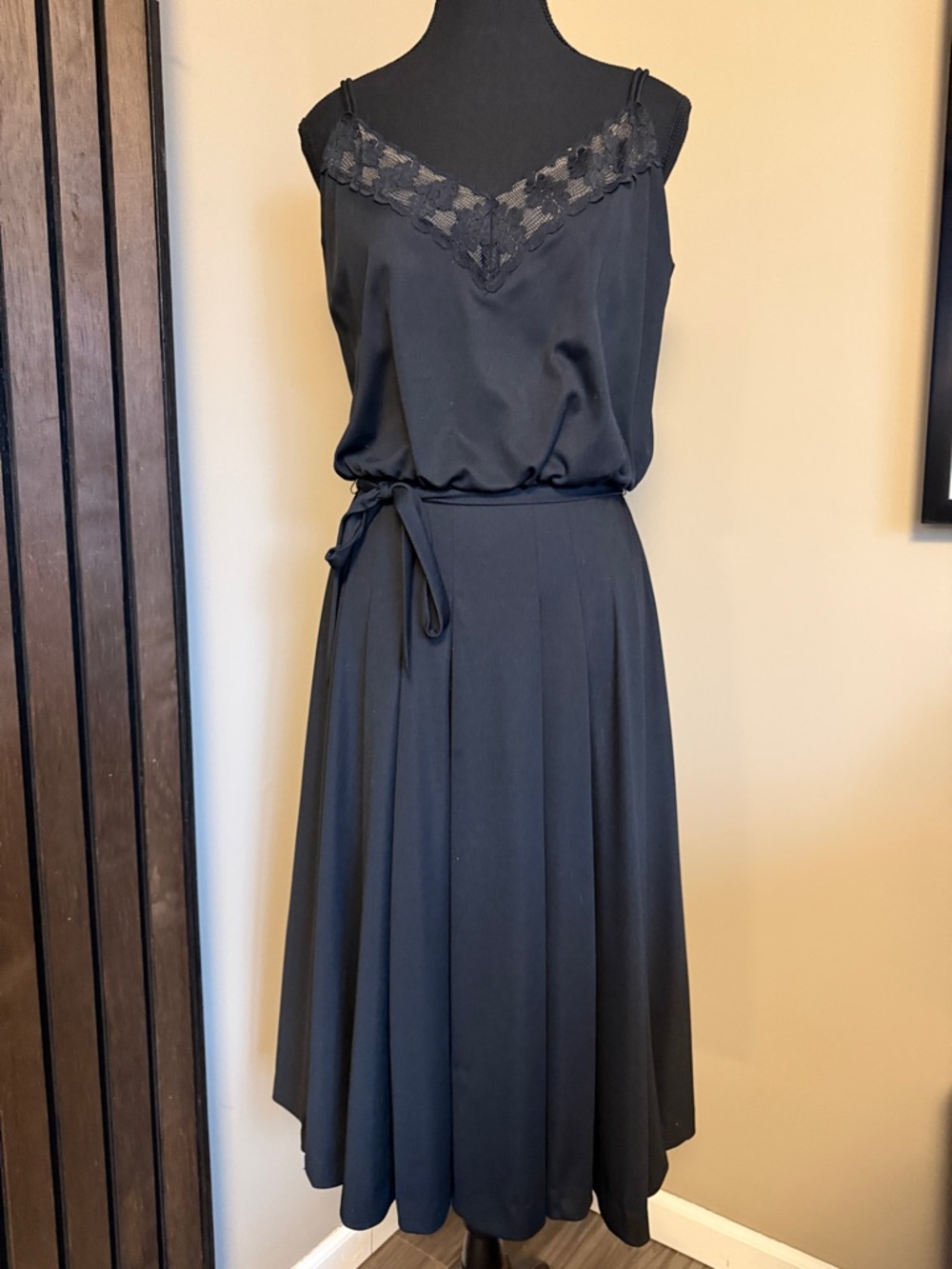 Vintage Black Lace-Trim Midi Dress with Tie Waist